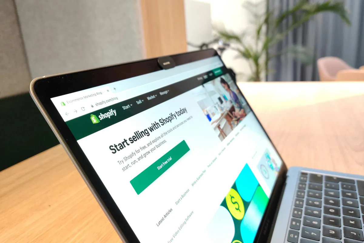 Online shopping workspace representing an ecommerce platform